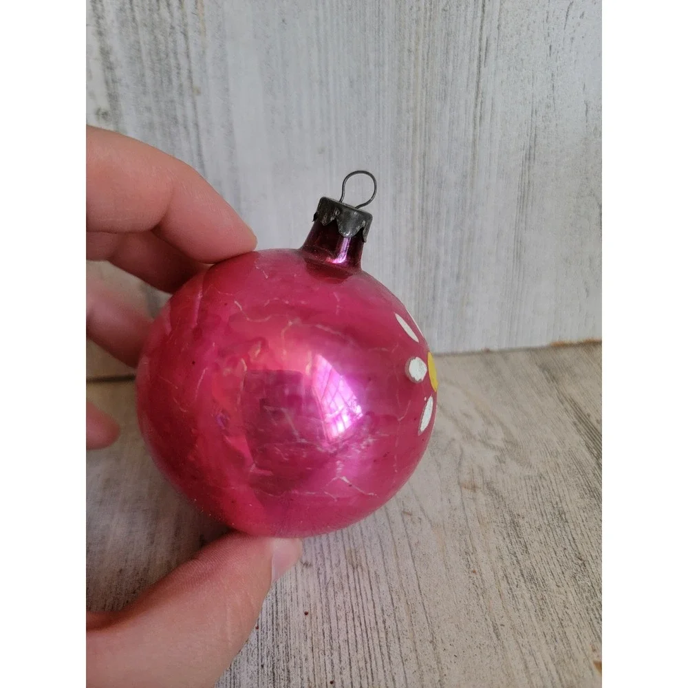 Vintage reflective indent pink daisy flower glass ball ornament Xmas unique